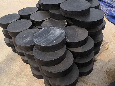 新干县板式橡胶支座由若干层橡胶片与薄钢板经加压硫化